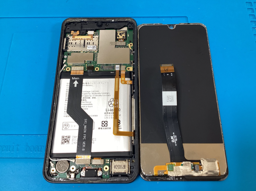 Pixel8a ならデータそのまま修理可能なスマホ修理工房港北TOKYU S.C.店へ！